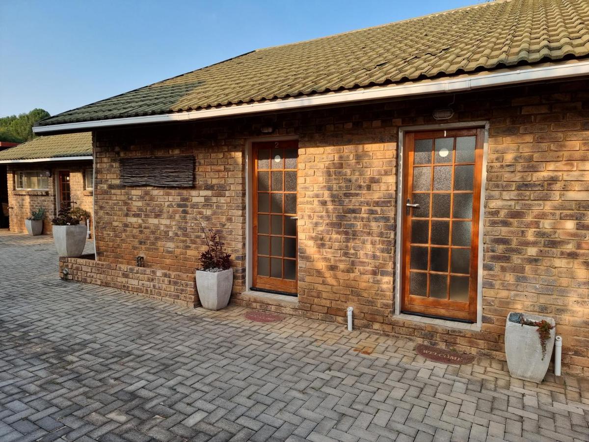 Jochem Inn Rietvalleirand المظهر الخارجي الصورة